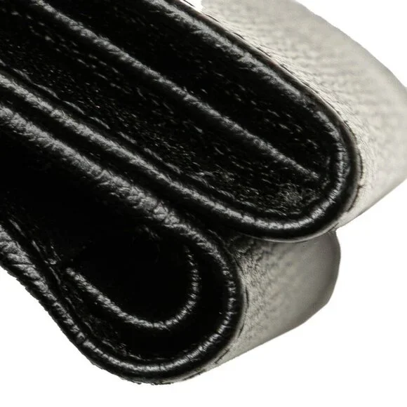 CHANEL Authentic Black Leather Wallet - Picture 5 of 10